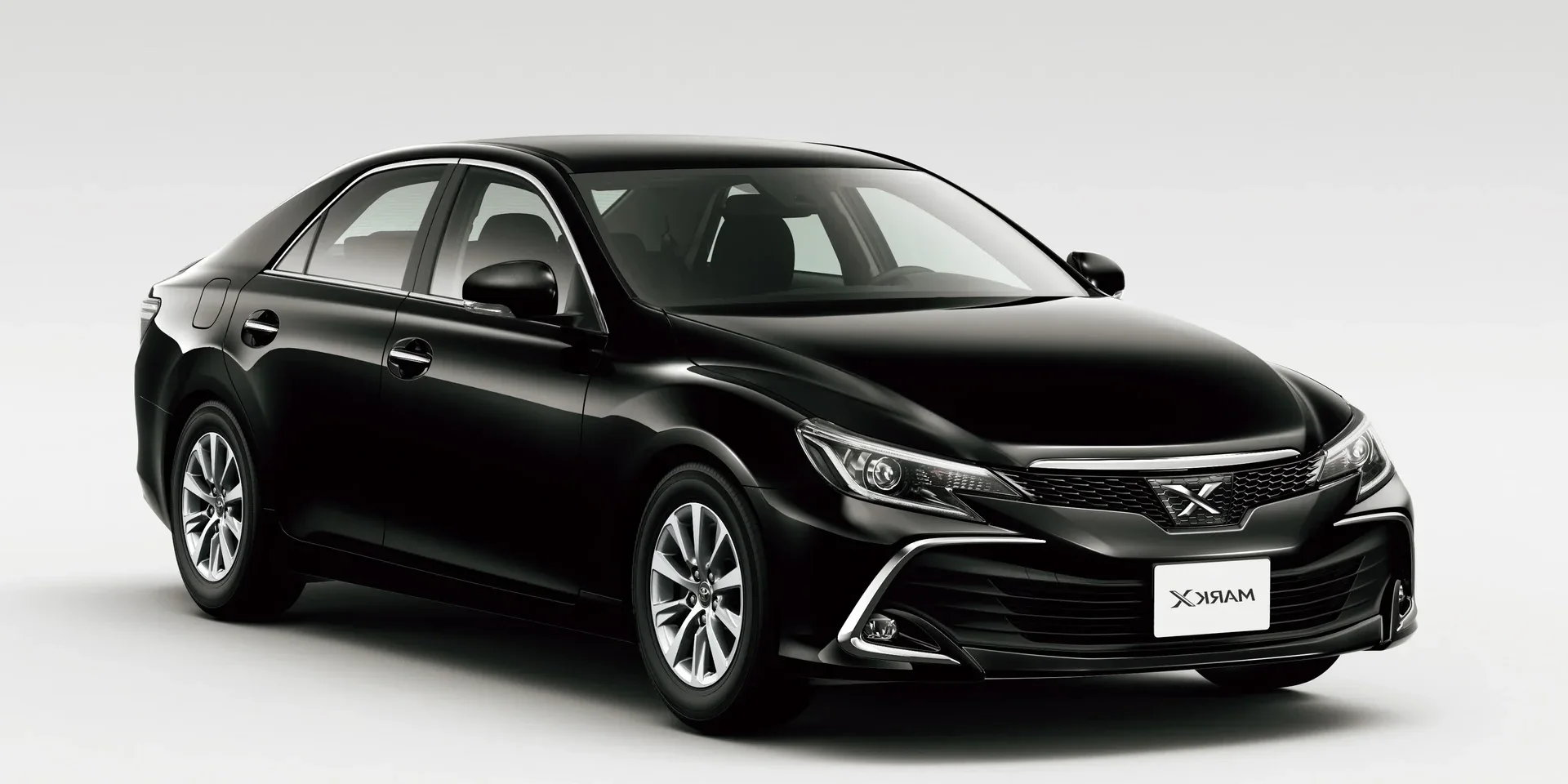 2016 Toyota Mark X photo 1