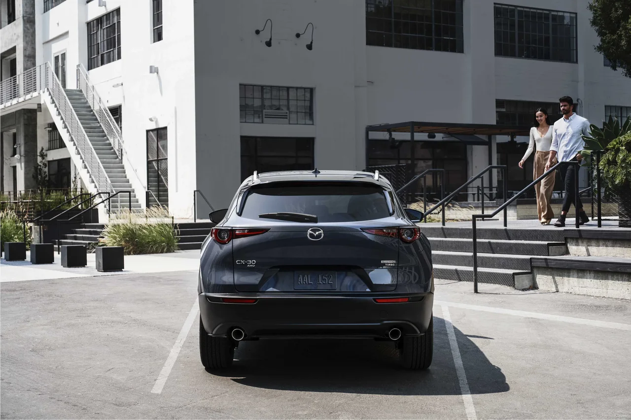 Exterior 4