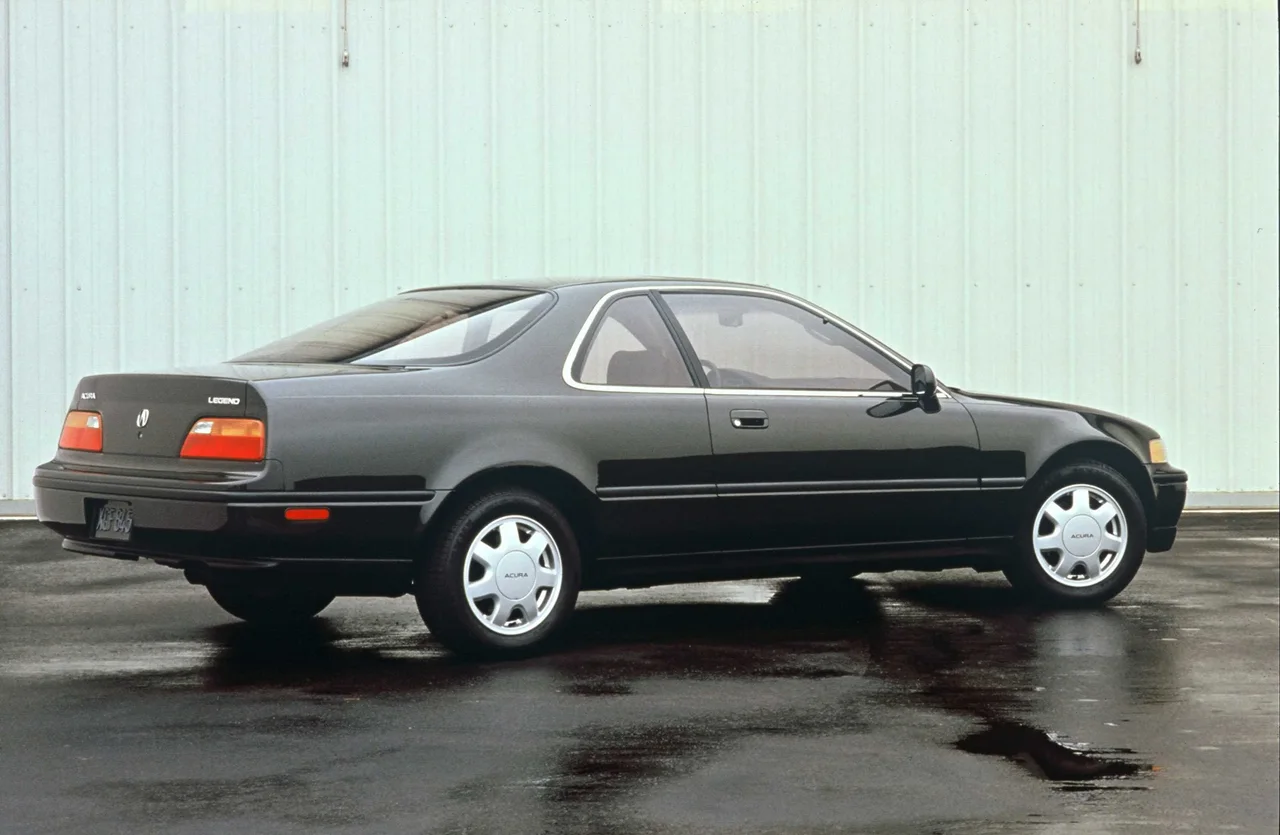 Exterior 3