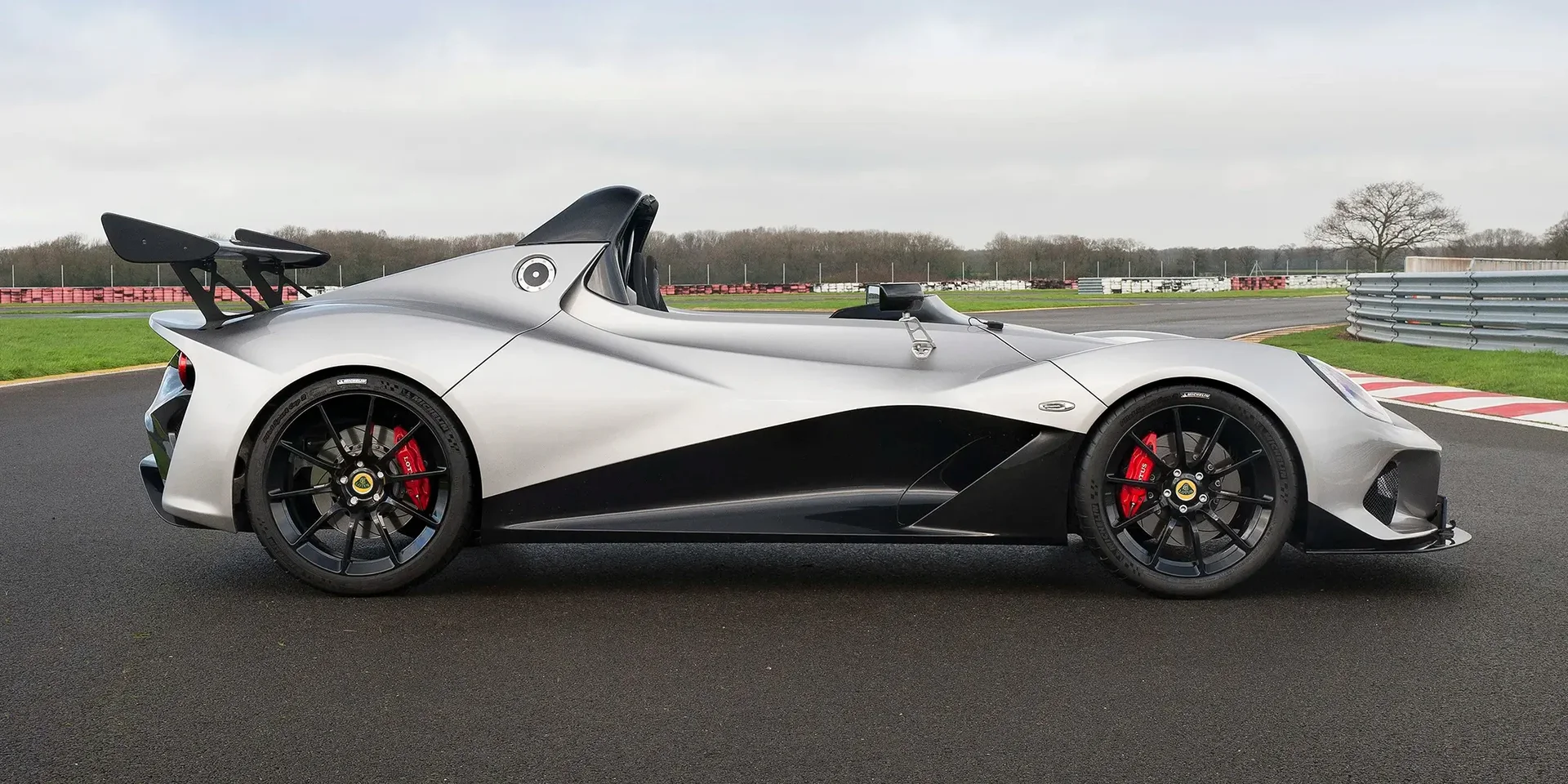 2016 Lotus 3-Eleven Road photo 1
