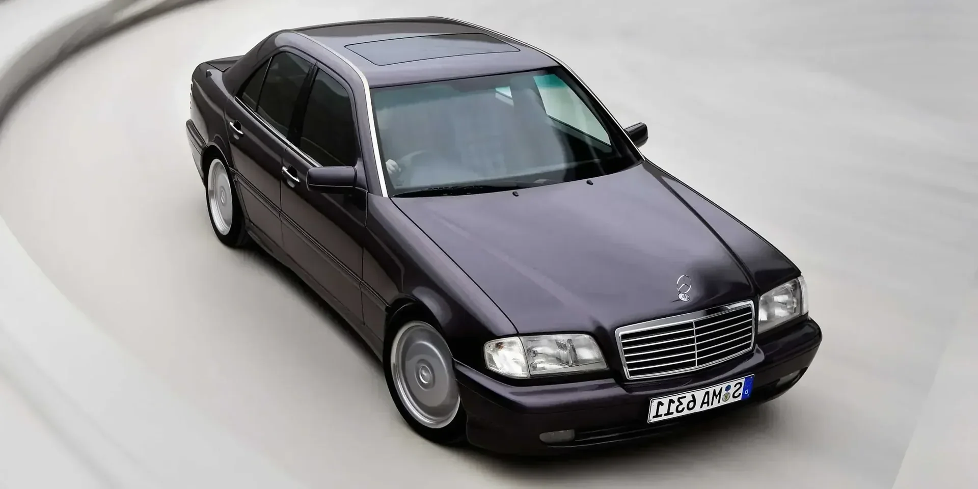 1994 Mercedes-Benz C-Class photo 1
