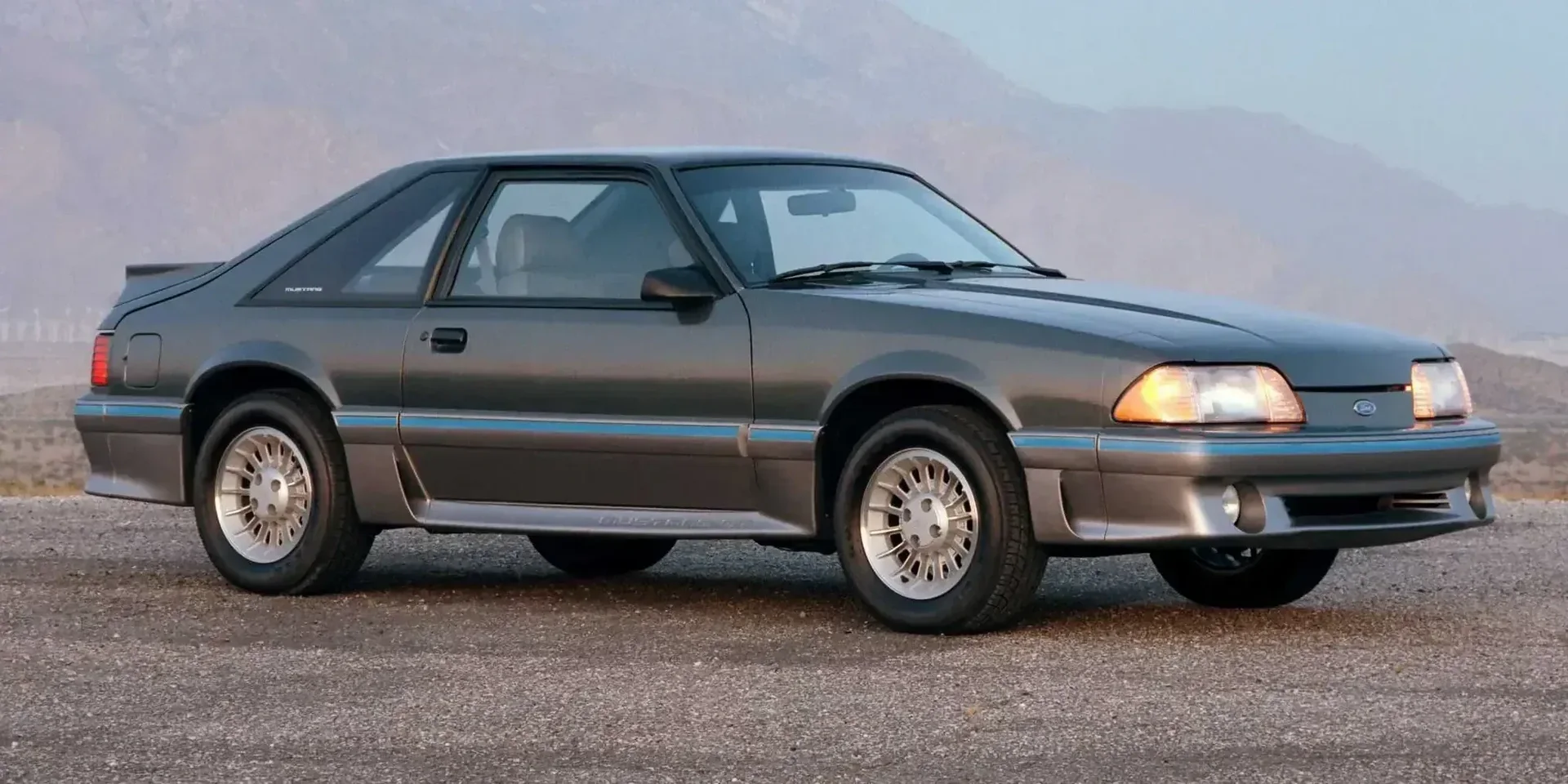 1987 Ford Mustang GT photo 1