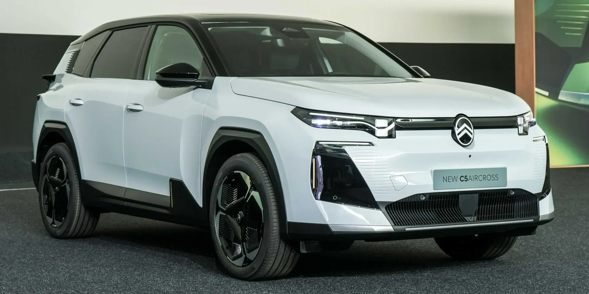 2026 Citroën C5 Aircross Hybrid photo 1