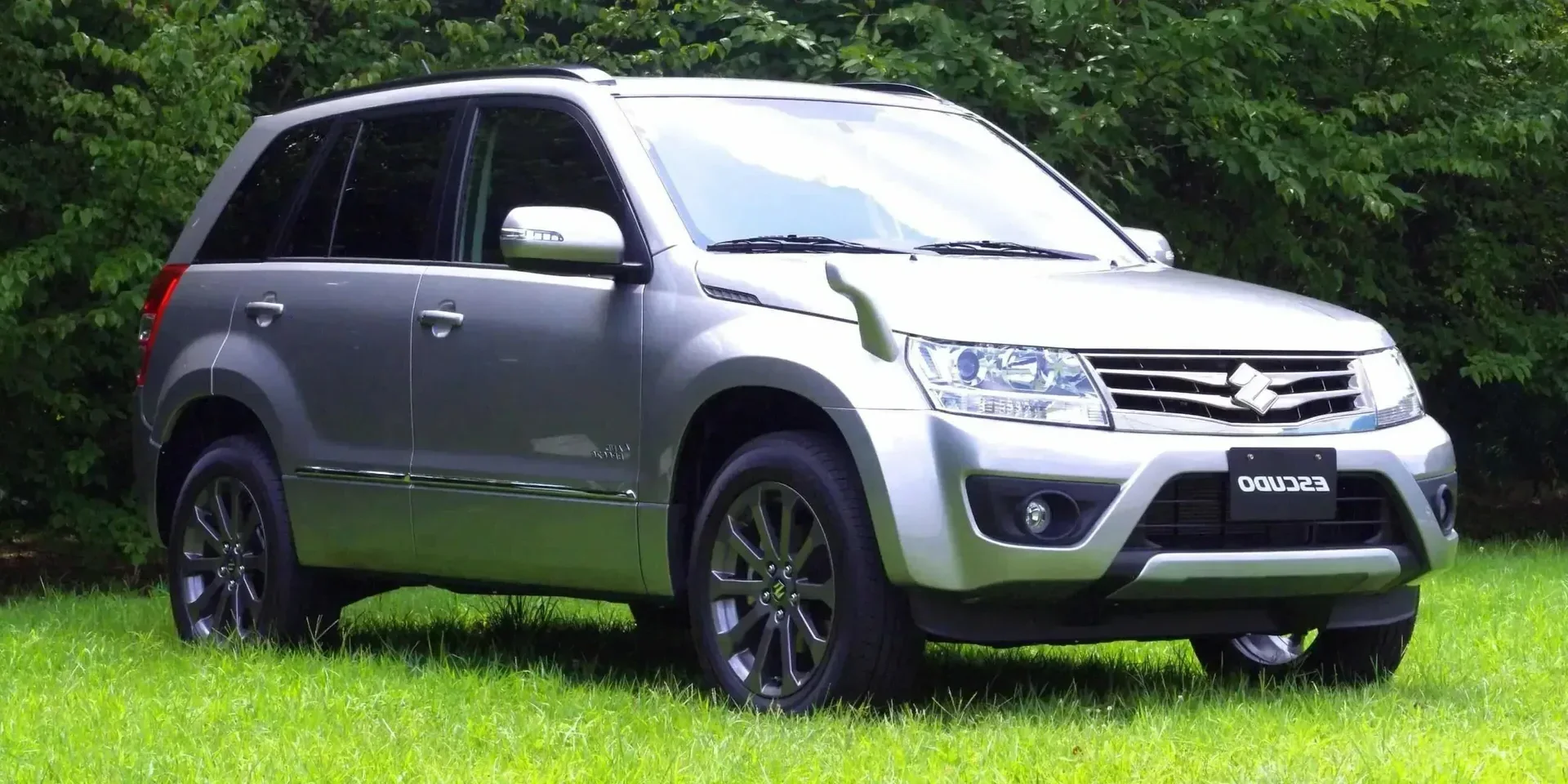 2017 Suzuki Escudo photo 1
