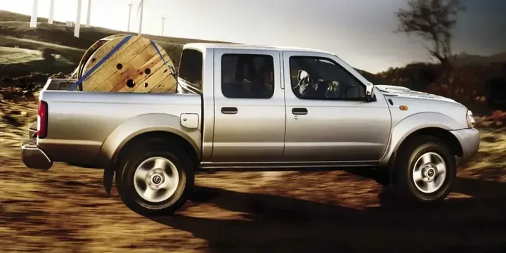 2007 Nissan 2007-nissan-np300 main image