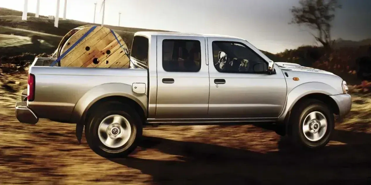 2015 Nissan NP300 photo 1