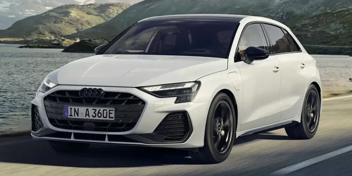 2025 Audi 2025-audi-a3-sportback-45-tfsi-e-s-tronic-6-speed main image