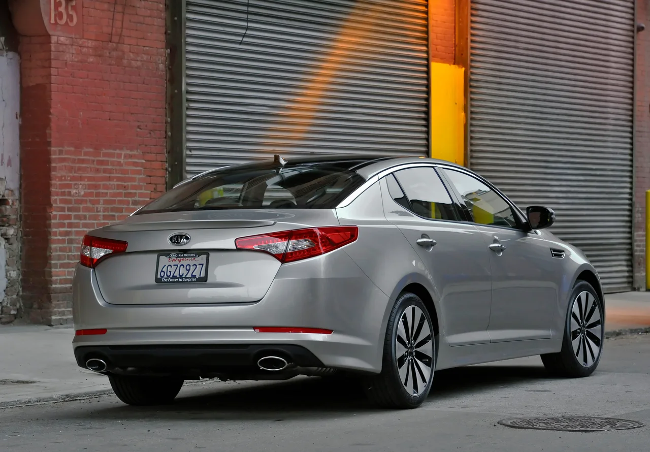 Exterior 3