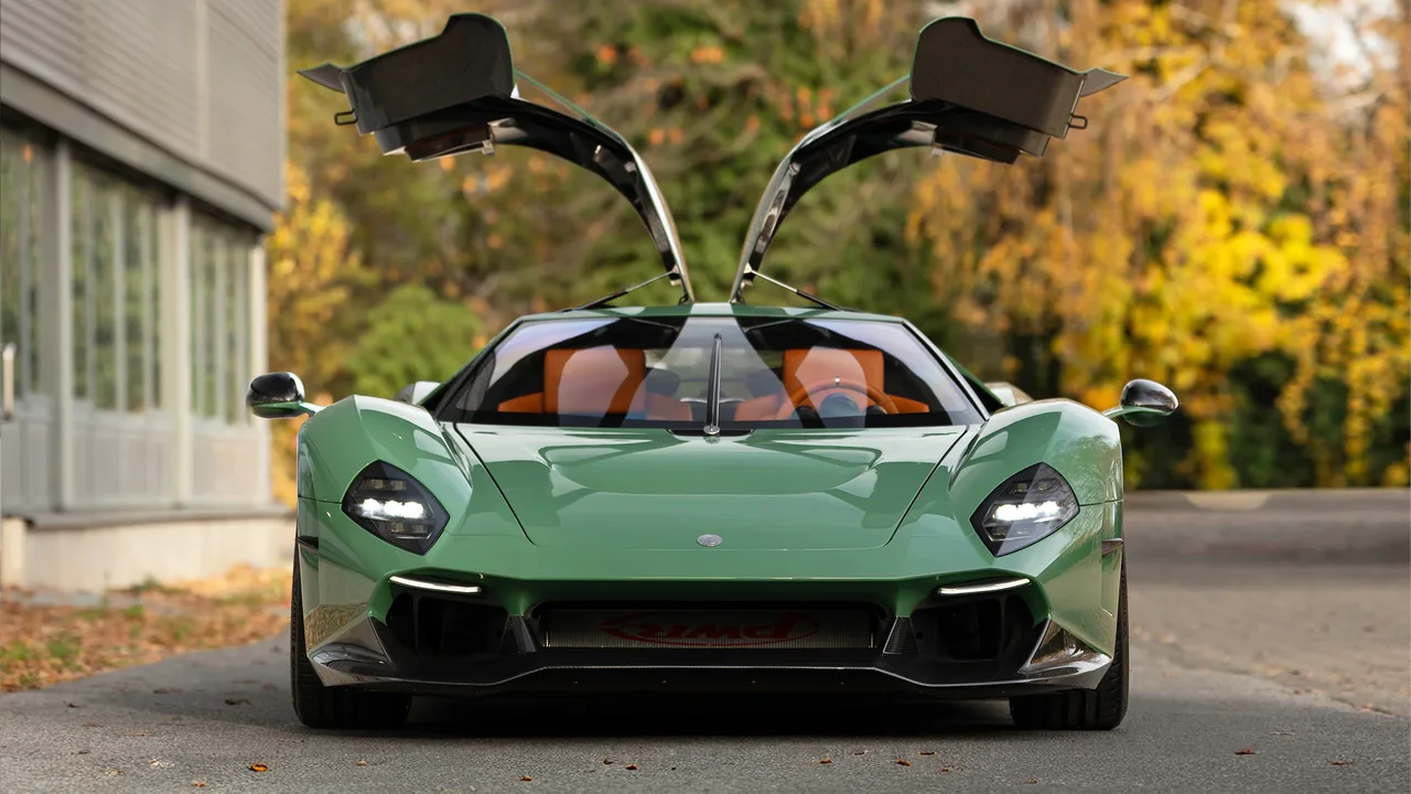 Exterior 5