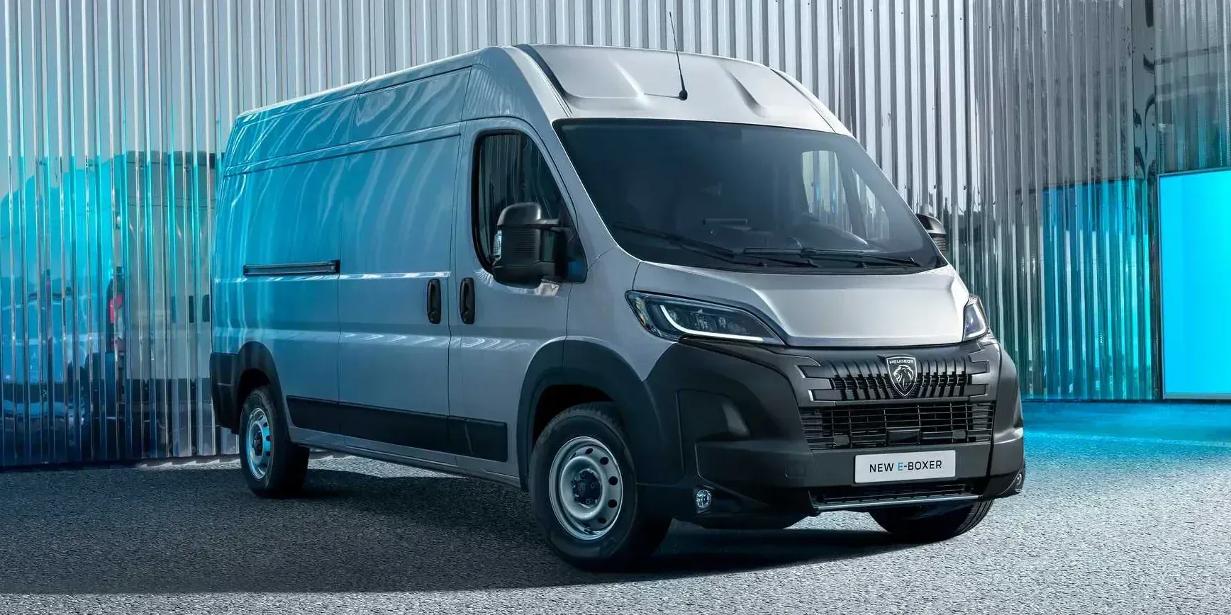 2024 Peugeot Boxer e-Boxer photo 1