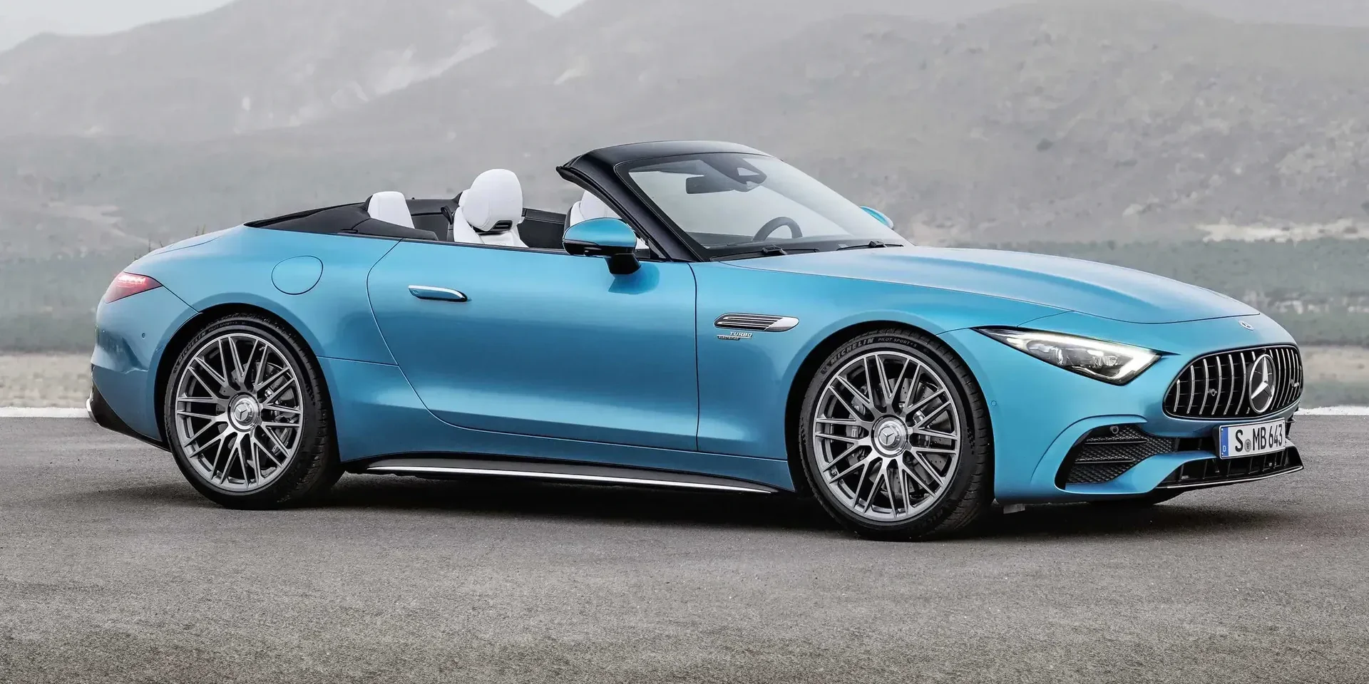 2022 Mercedes-Benz SL AMG SL photo 1