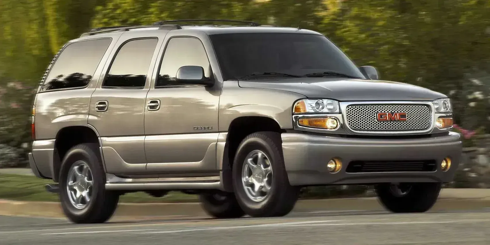 2000 GMC Yukon XL photo 1