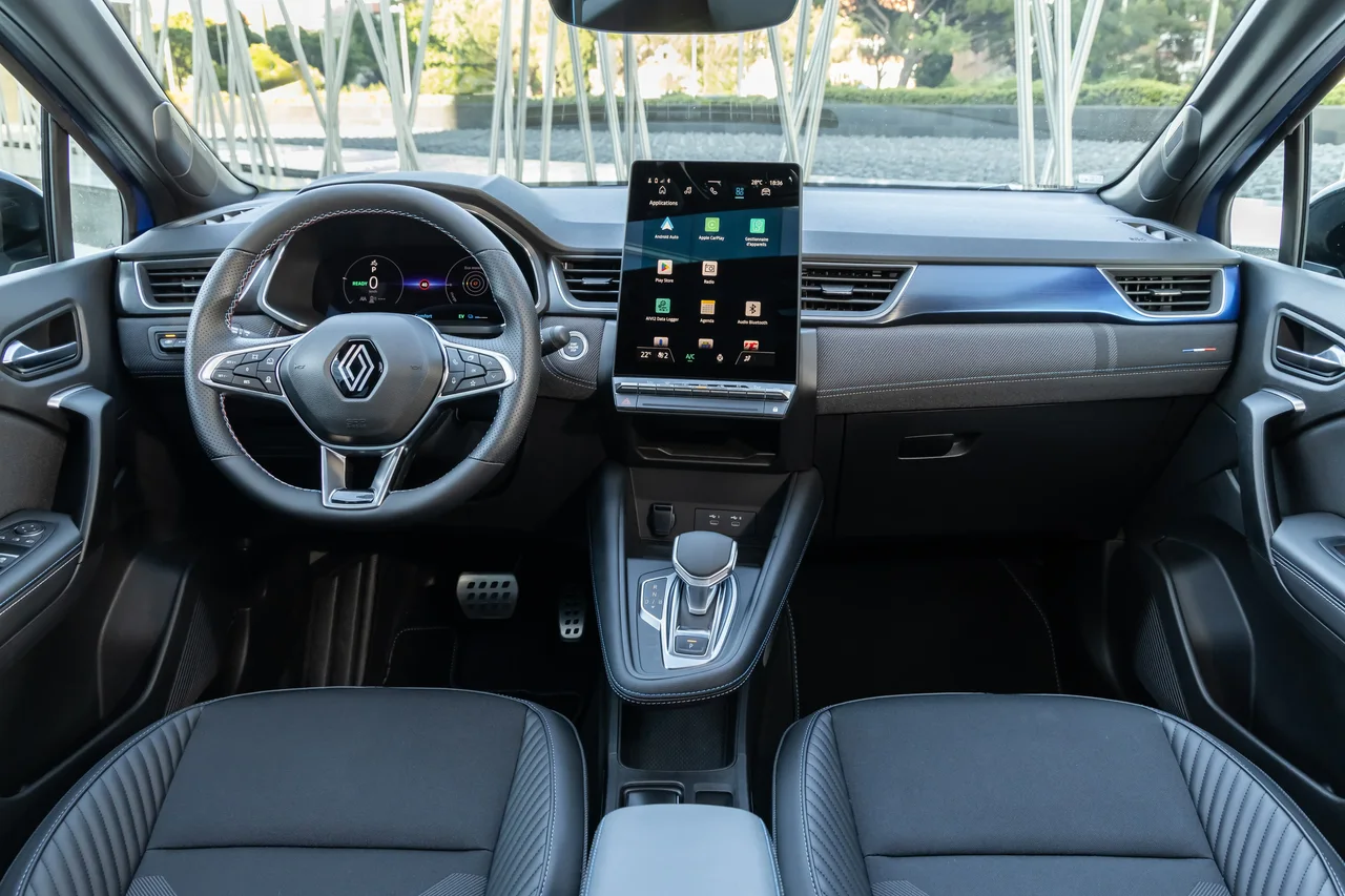 Interior 2