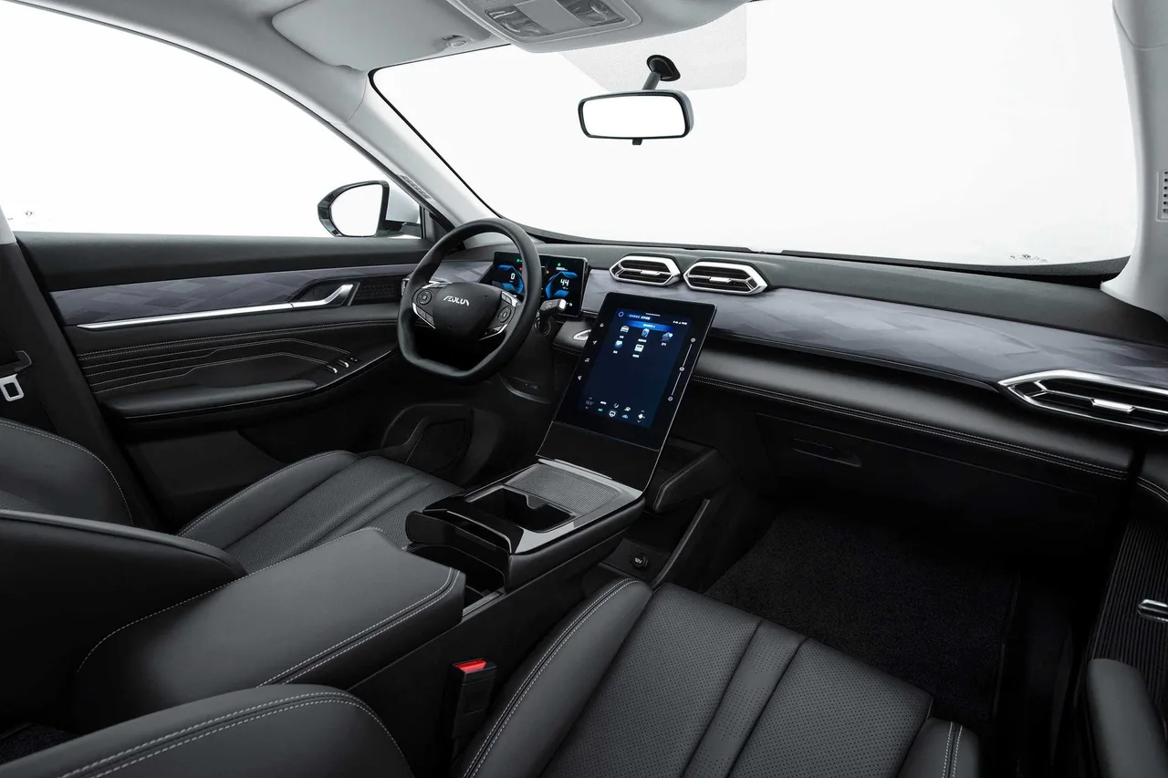 Interior 2