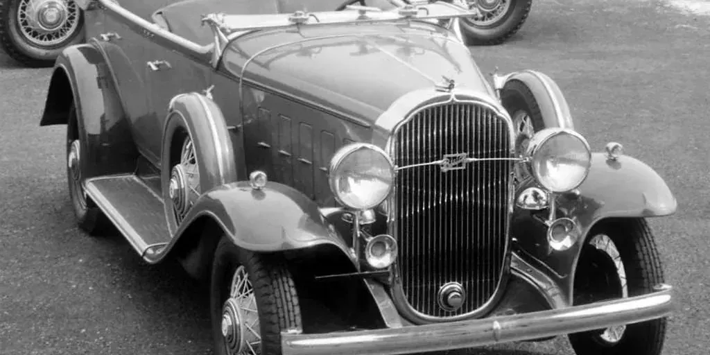 1932 Buick Series 90 Model 32-95 Sport photo 1