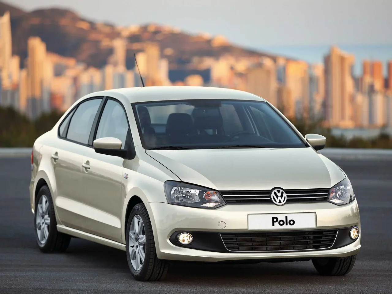 Exterior 10