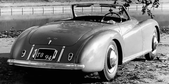 1947 Pininfarina 1947-pininfarina-alfa-romeo-6c-2500-ss-cabriolet main image