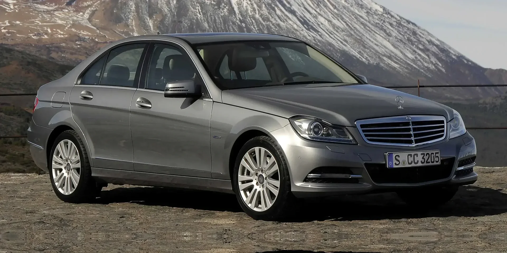 2011 Mercedes-Benz C-Class photo 1