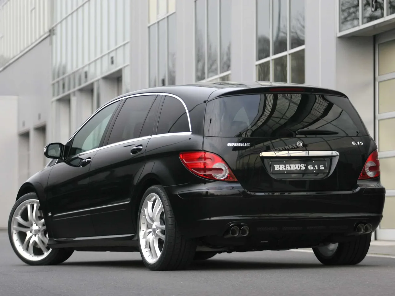 Exterior 5
