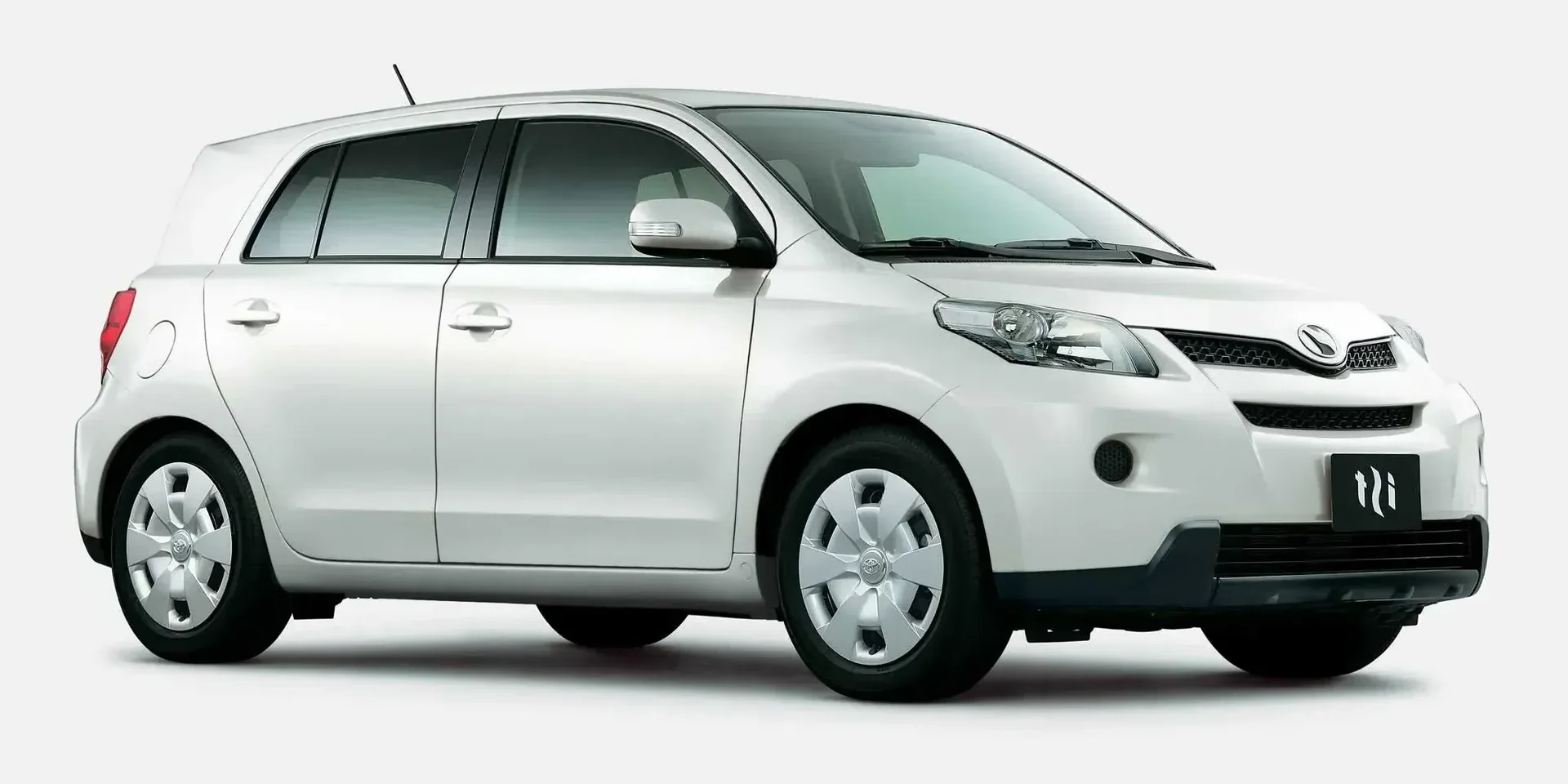 2016 Toyota ist photo 1