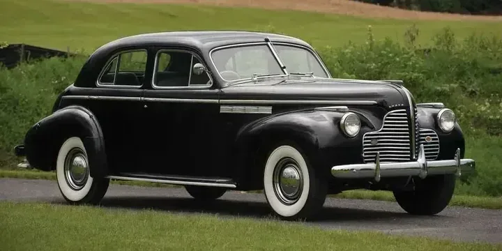 1940 Buick 1940-buick-roadmaster-touring-sedan-52-manual main image