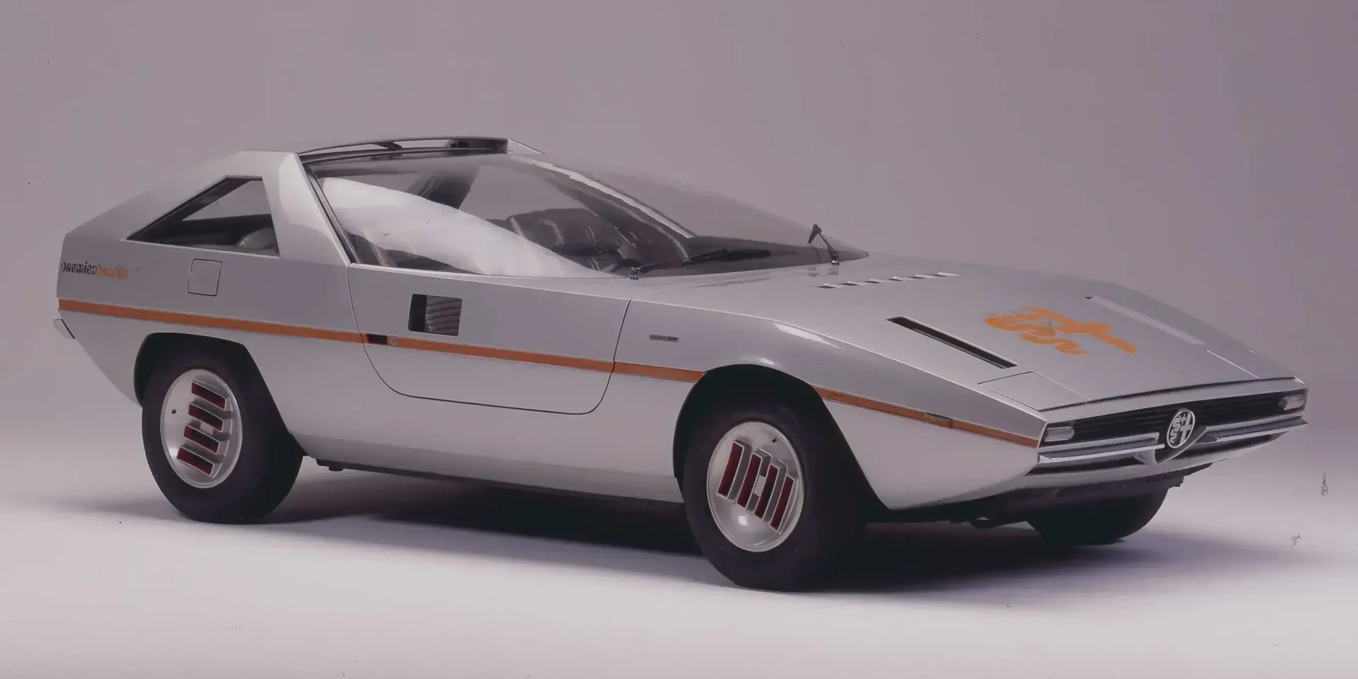 1971 Alfa Romeo Caimano photo 1