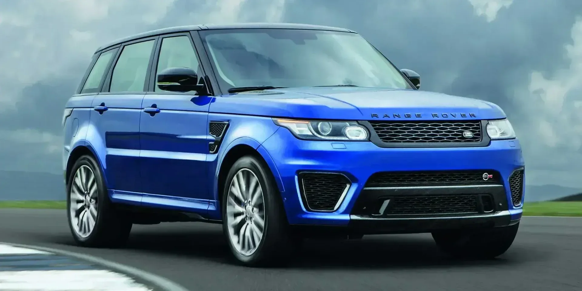 2017 Land Rover Range Rover Sport SVR photo 1