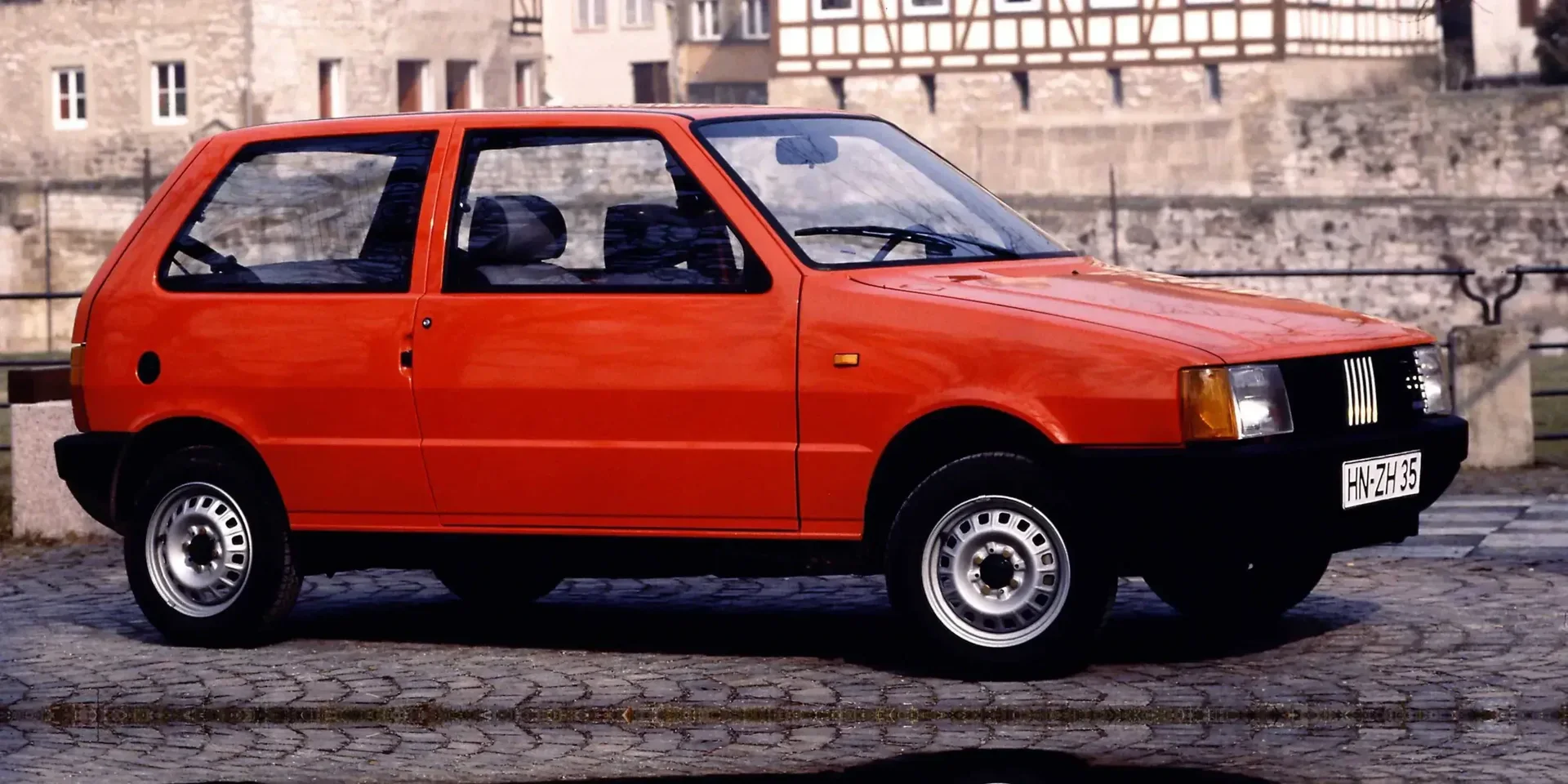 1984 Fiat Uno photo 1