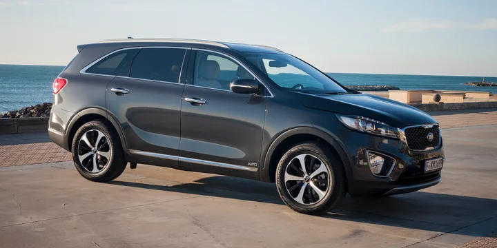 2015 Kia Sorento exterior main image