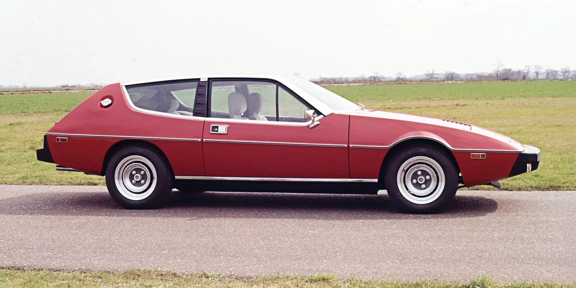 1980 Lotus Elite photo 1