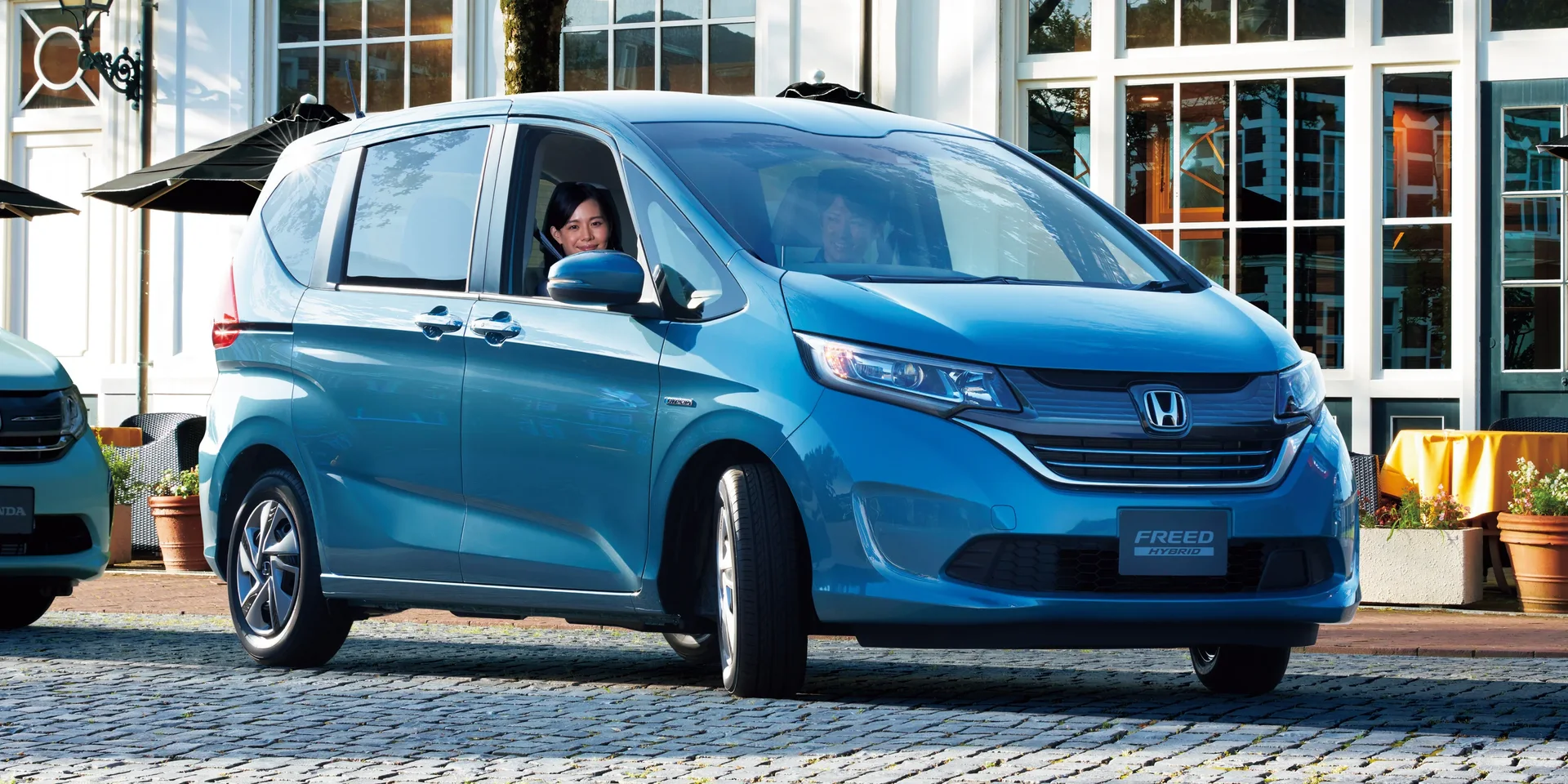 2016 Honda Freed Hybrid 4WD photo 1