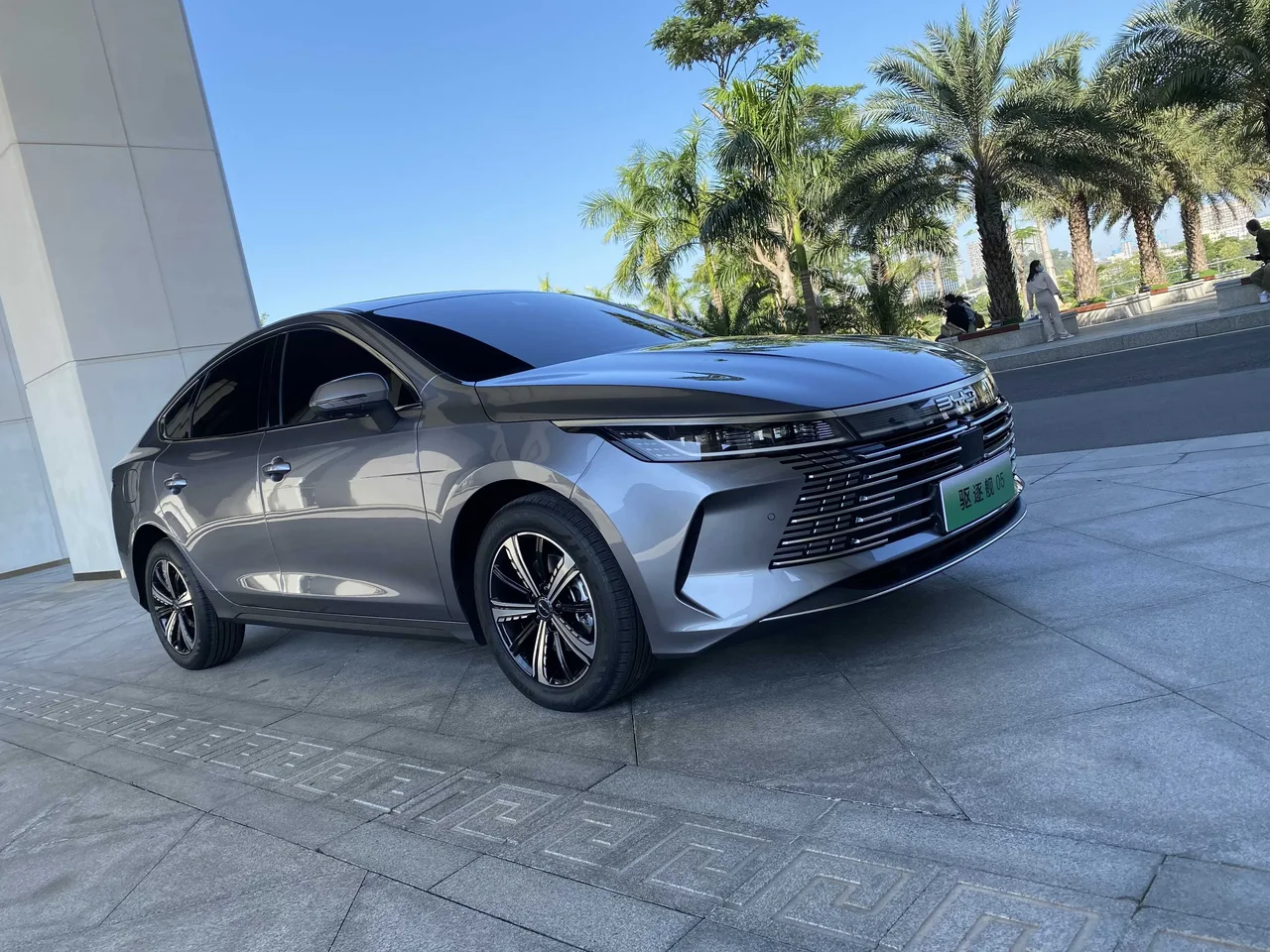 Exterior 4