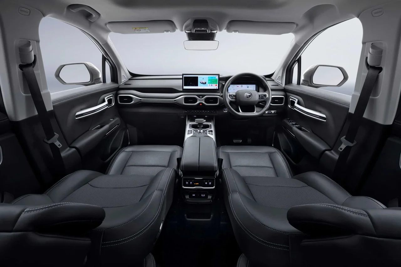 Interior 2