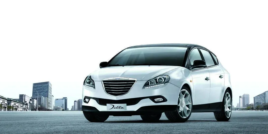 2011 Chrysler Delta photo 1