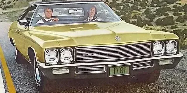 1971 Buick 1971-buick-centurion-sedan-2-door-hardtop-formal-coupe-75-v8-hydra-matic-319hp-1971-3-speed main image
