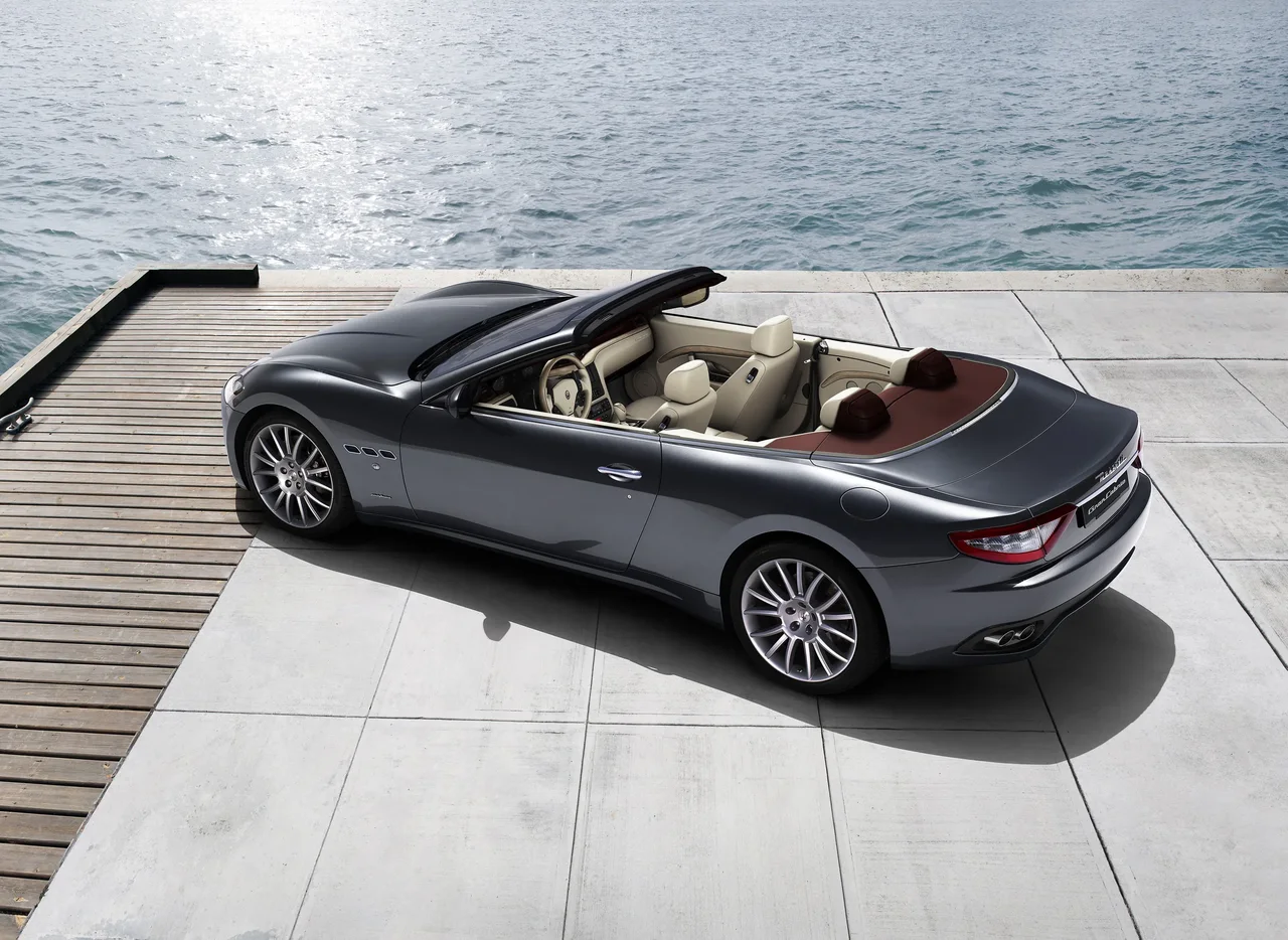 Exterior 3