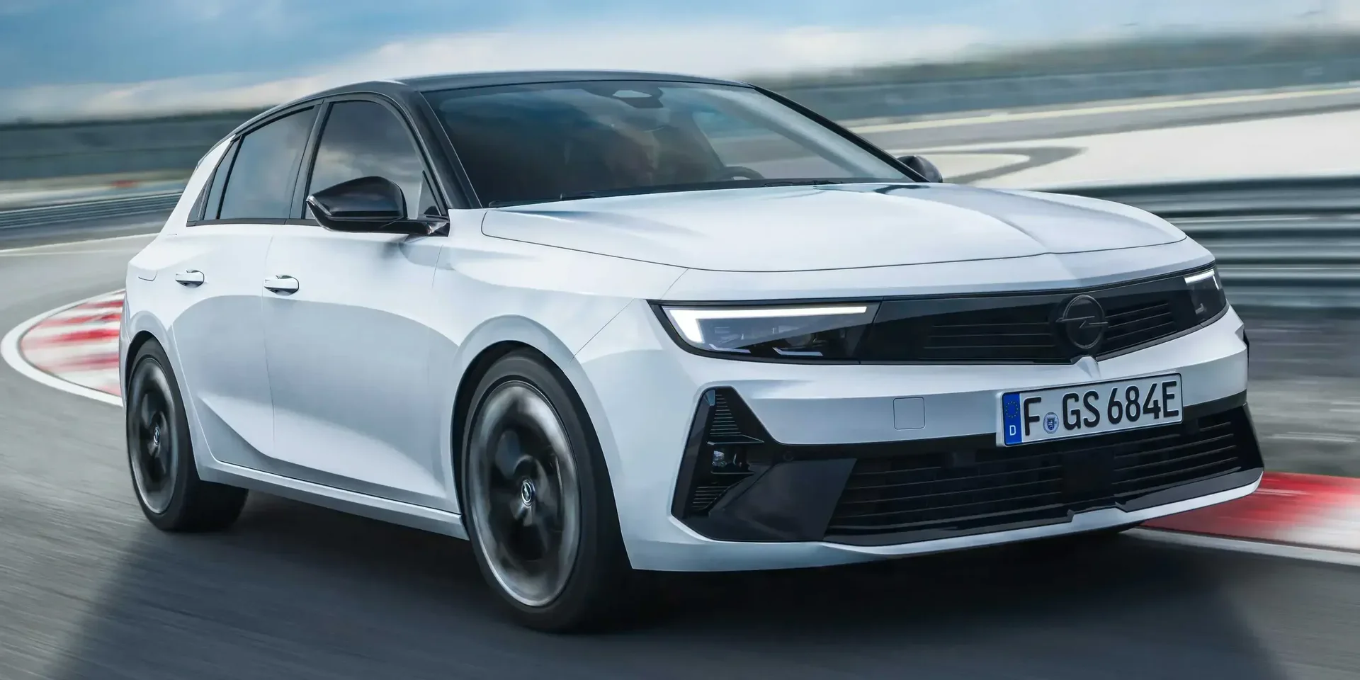 2023 Opel Astra GSe photo 1