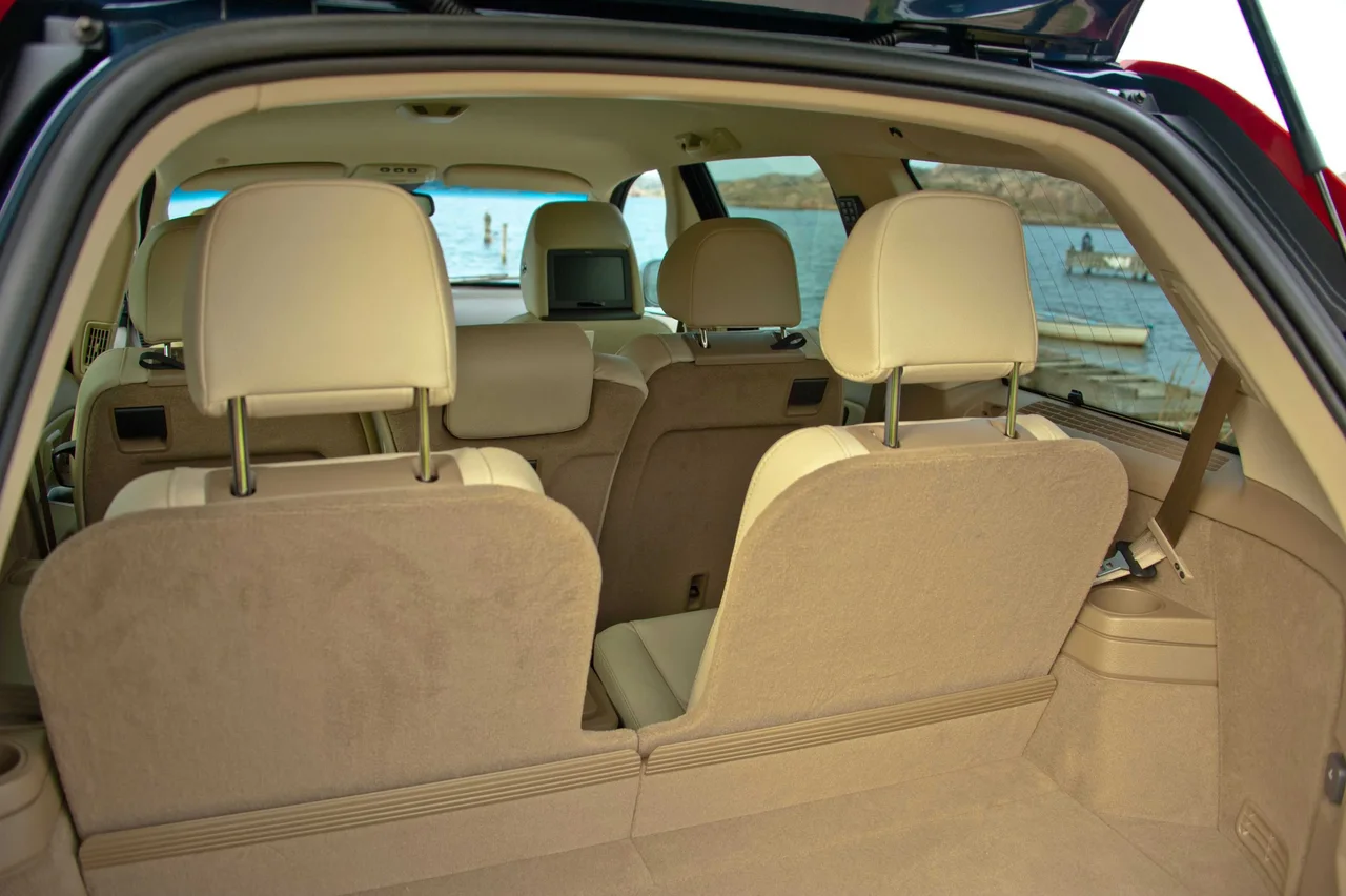 Interior 2