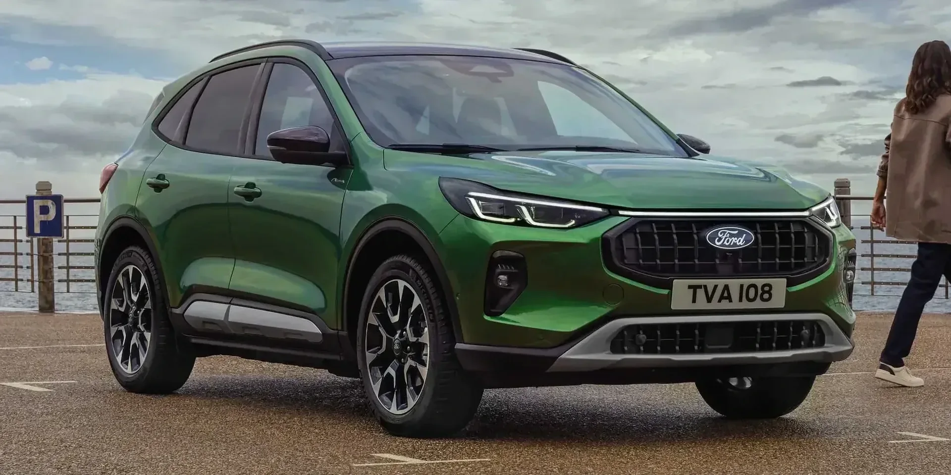 2024 Ford Kuga Hybrid AWD photo 1