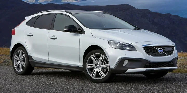 2014 Volvo 2014-volvo-v40-generation-p1-d4 main image