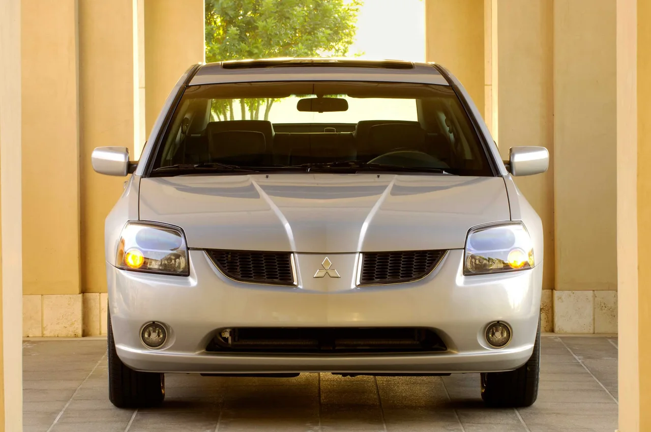 Exterior 4