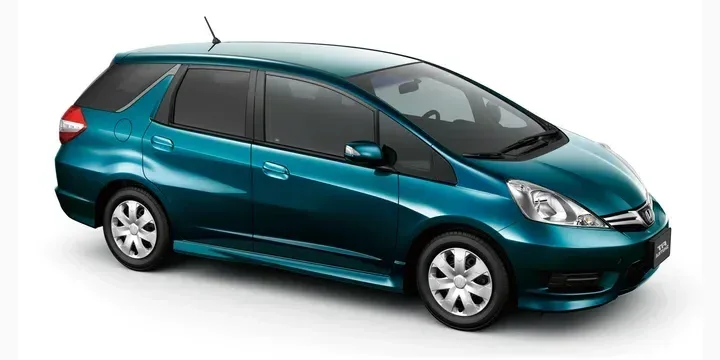 2011 Honda Fit Shuttle exterior main image