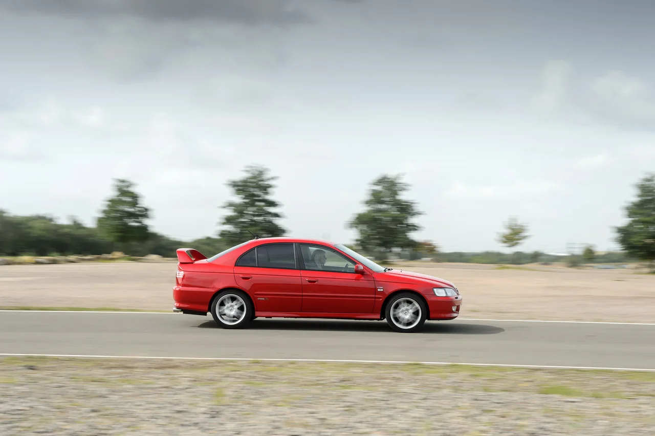 Exterior 4