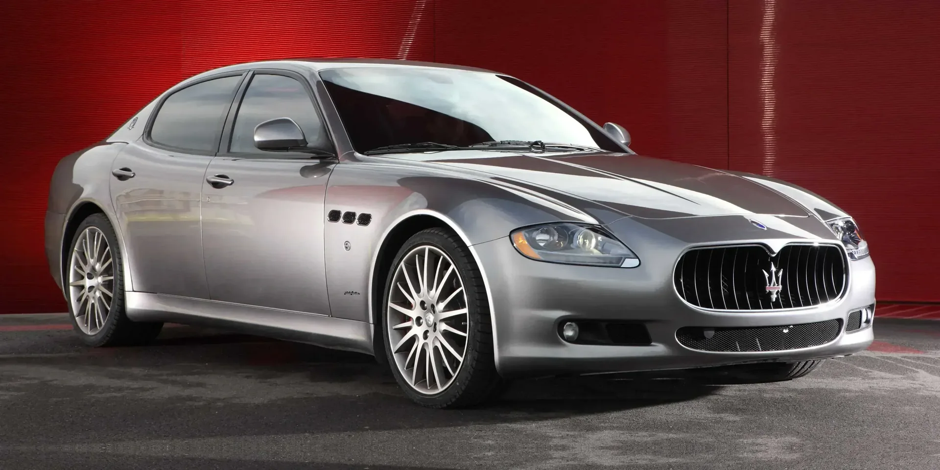 2012 Maserati Quattroporte Sport GT S photo 1