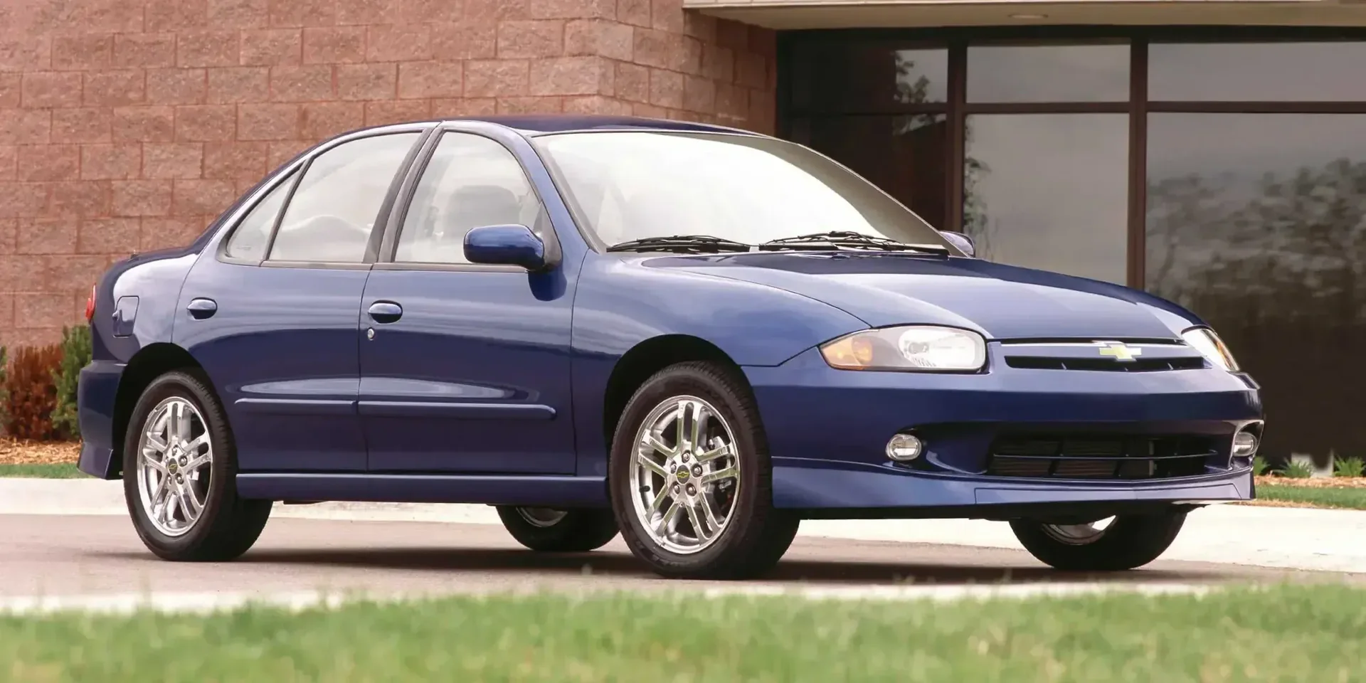 2003 Chevrolet Cavalier photo 1