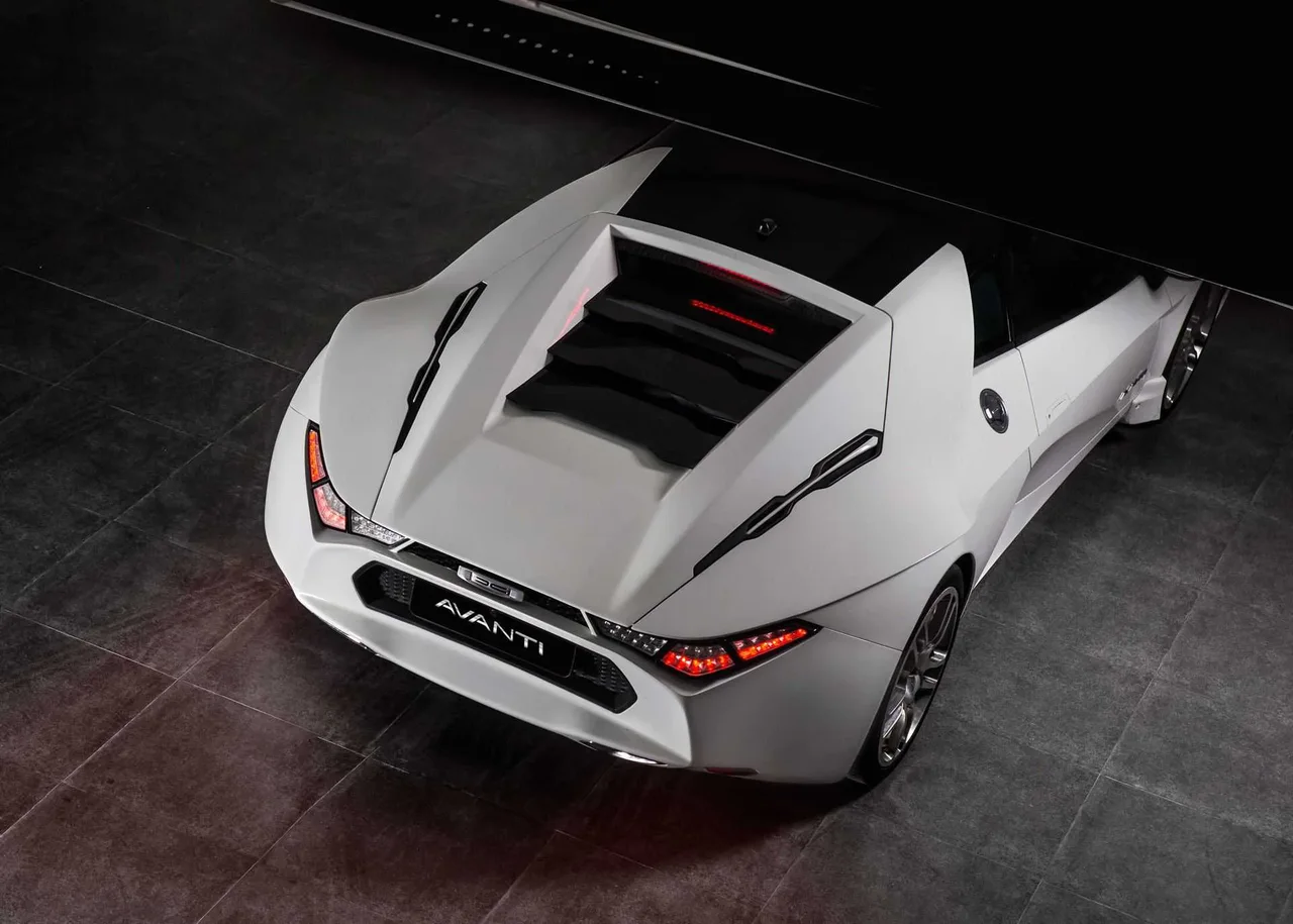 Exterior 13
