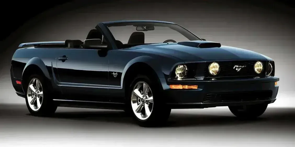 2005 Ford Mustang GT photo 1