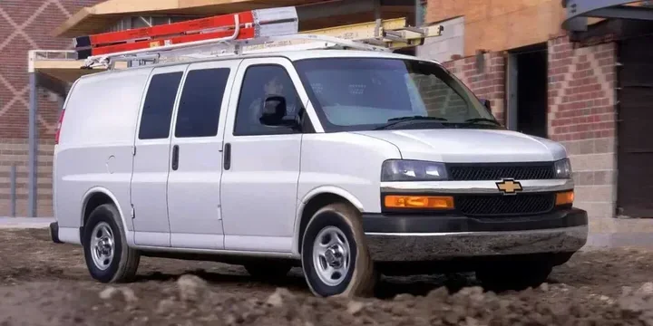 2003 Chevrolet 2003-chevrolet-express-lcv-2500-cargo-van-g2500-cargo-van-hydra-matic-4-speed-305ps main image