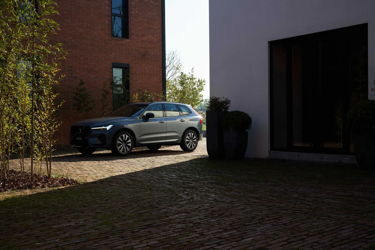 Exterior 2