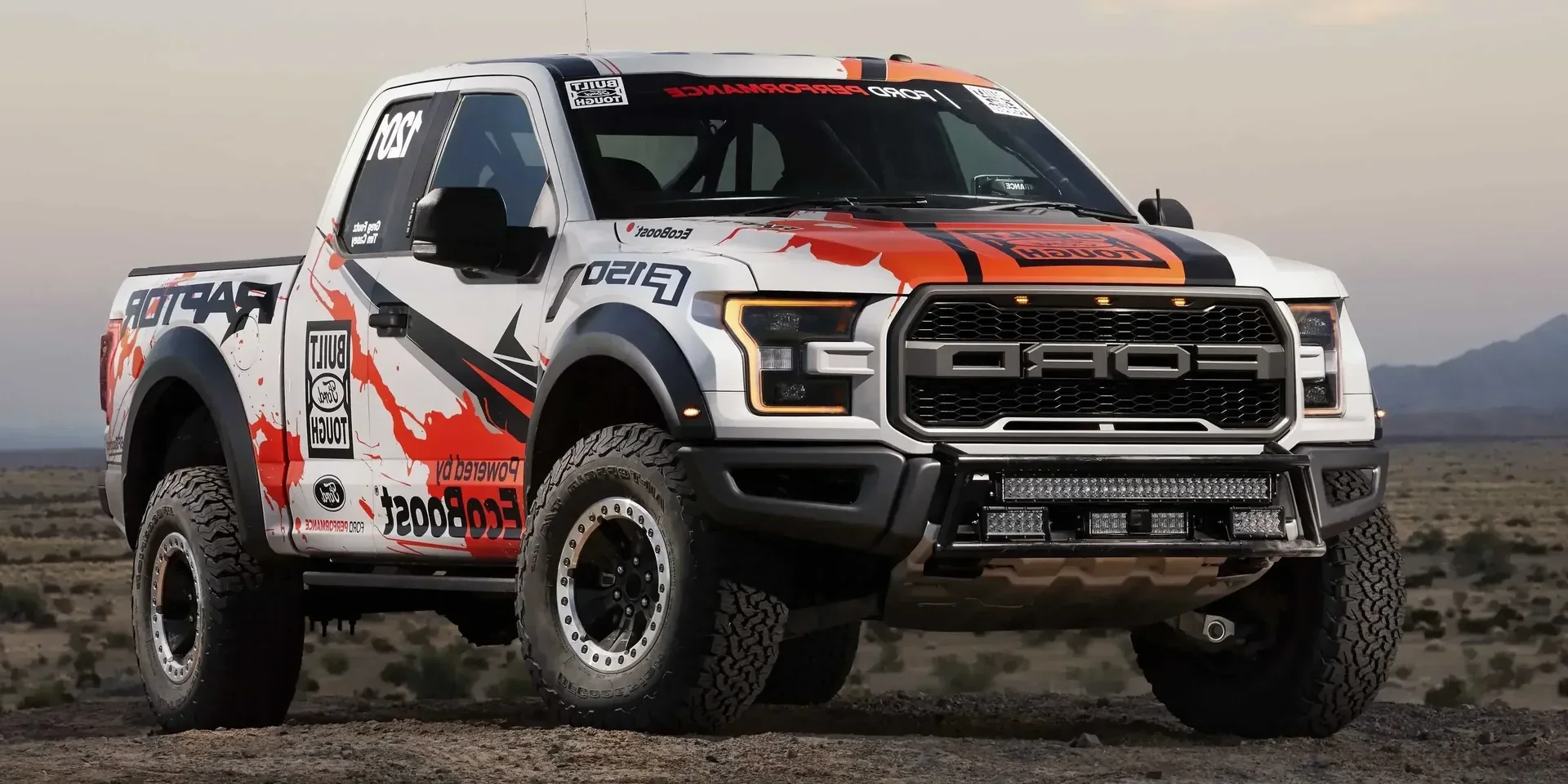2017 Ford F-Series F-150 Raptor photo 1